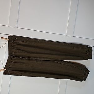 De chance women's size L green pants